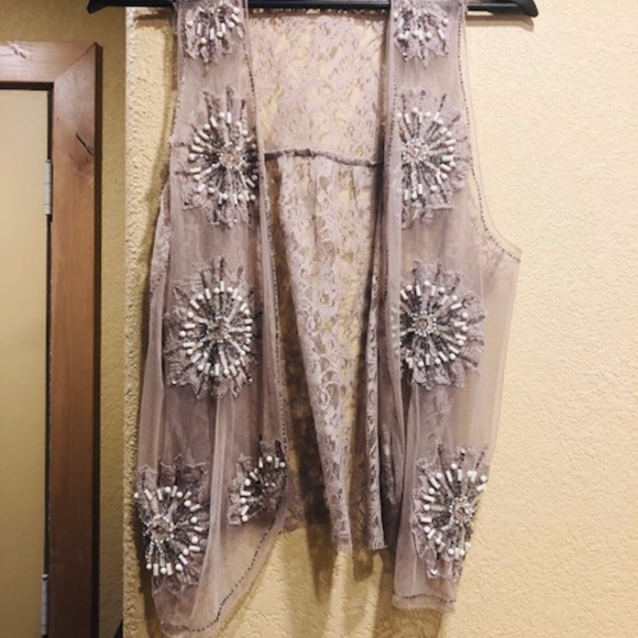 no name Tops - Vintage beaded & lace vest beige no tags
